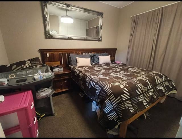 2 BEDROOM TOWNHOUSE FOR SALE IN BONAERO PARK